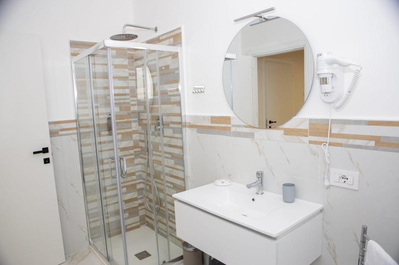 Quinto Apartments Bari Luaran gambar